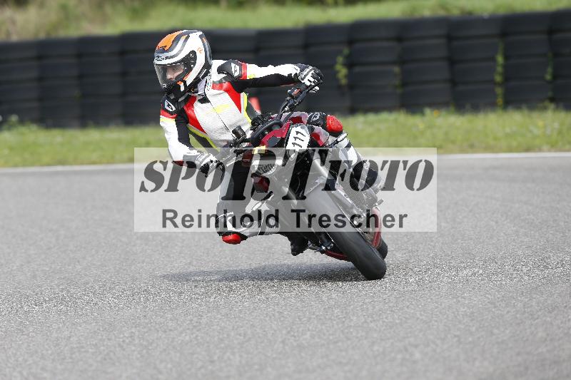 /53 16.09.2025 Track Day Domi Aegerter ADR/Gruppe gelb/111